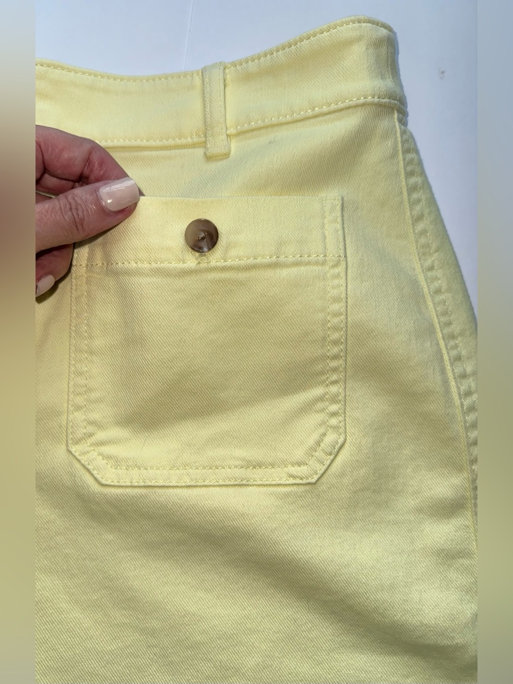 LOFT Palmer Shorts Size 14 Lemon Brûlée | EUC Utility Patch Pocket Shorts - Picture 4 of 11